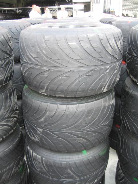 �C���^�[�~�f�B�G�C�g